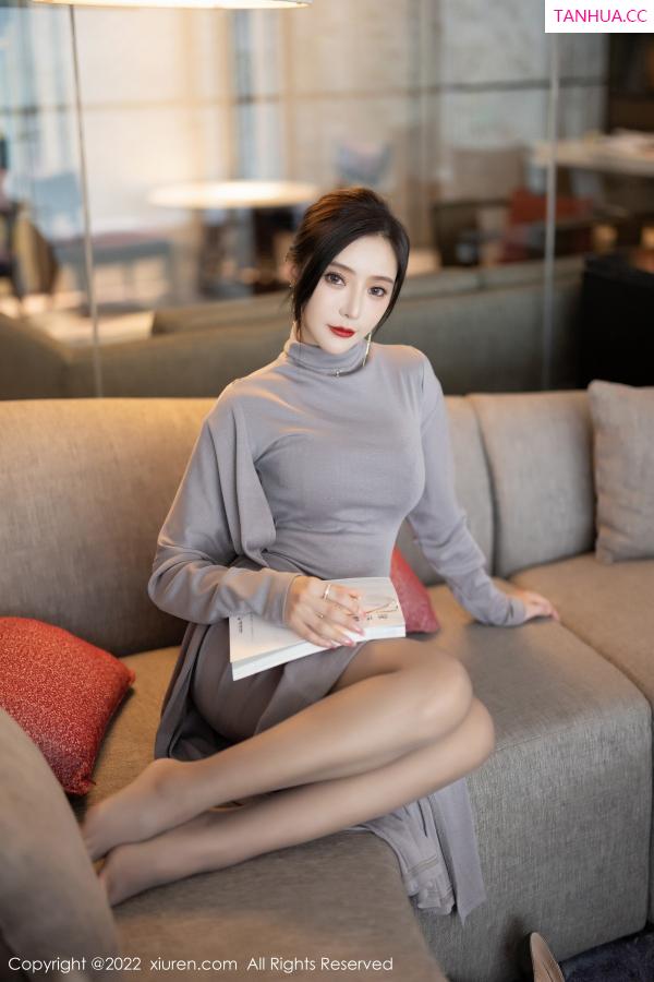 王馨瑶  [XiuRen]高清写真图 2022.10.21 No.5745 王馨瑶yanni 美腿丝袜第19张图片